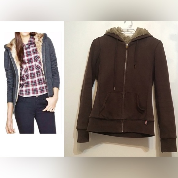 Aritzia TNA Pacific Coast Faux Fur Hoodie Chocolate Brown - Picture 1 of 8